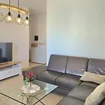 Apartment Perla Plazhi San Pietro